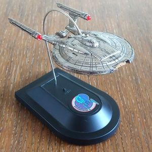 Hallmark Pewter Ornament Star Trek NX-01 2002
